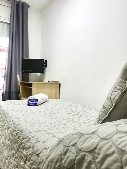 Hostal Бадалона Екстер'єр фото